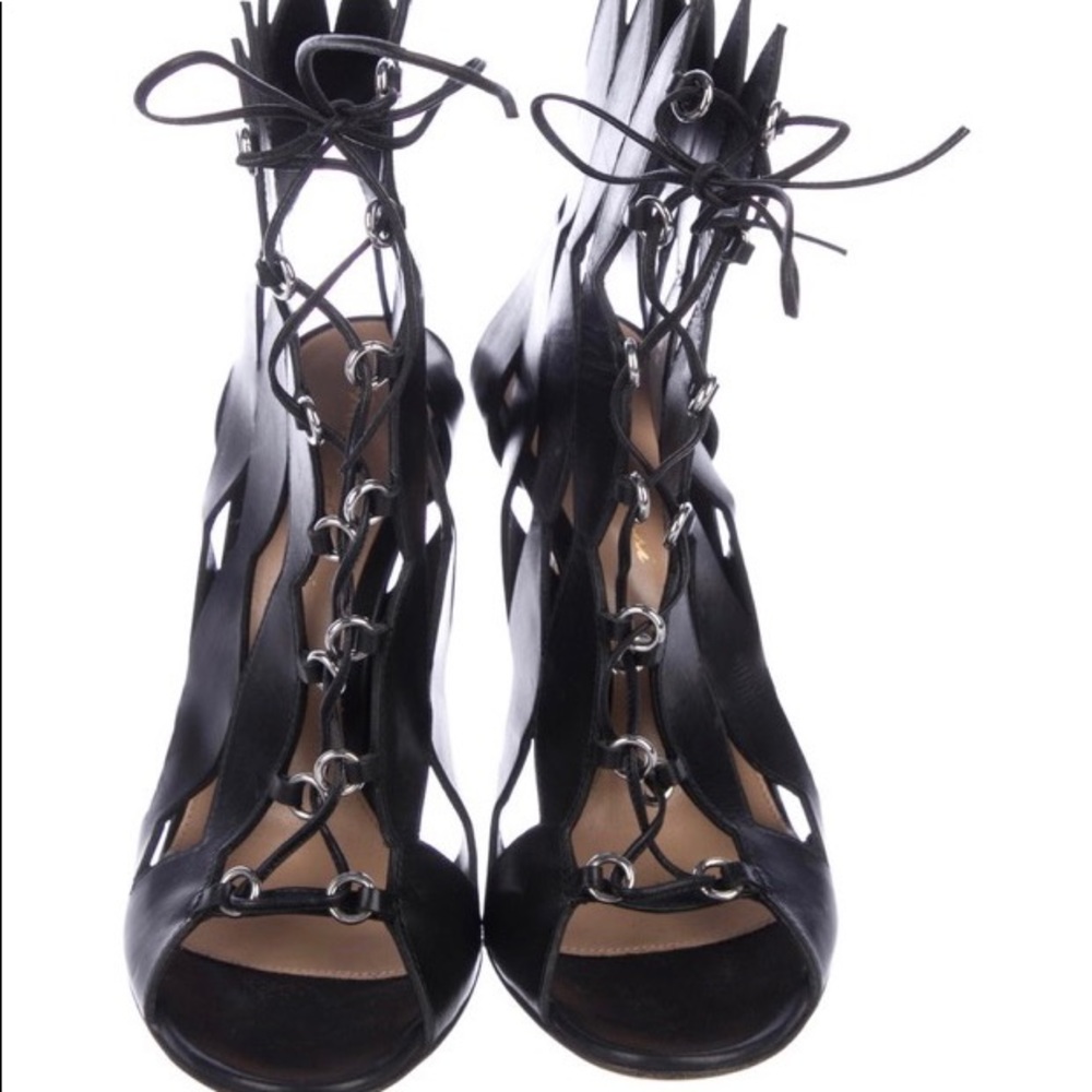 Sergio Rossi ankle cutout laser ankle boots SOLD‼️